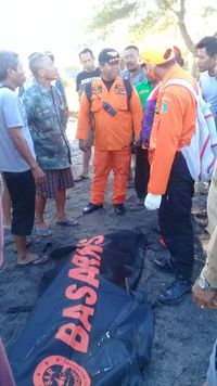 Korban I Made Gunarta (40) ditemukan mengambang 2 km dari lokasinya berenang. Foto: Dok. Istimewa