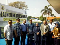 Tarif Taksi di Bandara Husein Kini Setara Transportasi Online