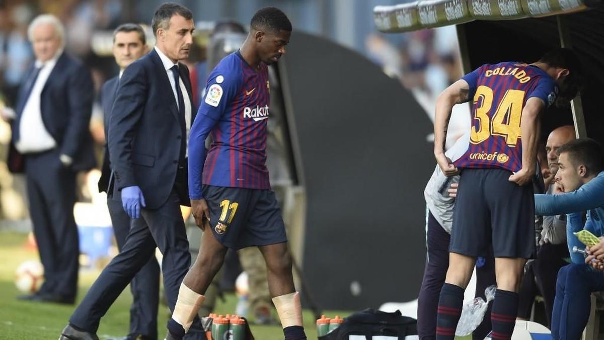 Cederanya Ousmane Dembele sedikit merusak rencana Ernesto Valverde untuk laga melawan Liverpool (Foto: Miguel RIOPA / AFP)