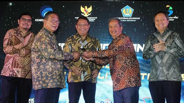 Pemerintah Akan Bangun Satelit Baru