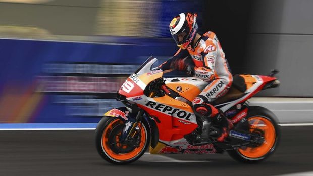 Jorge Lorenzo mendapat sorotan usai MotoGP Catalunya.