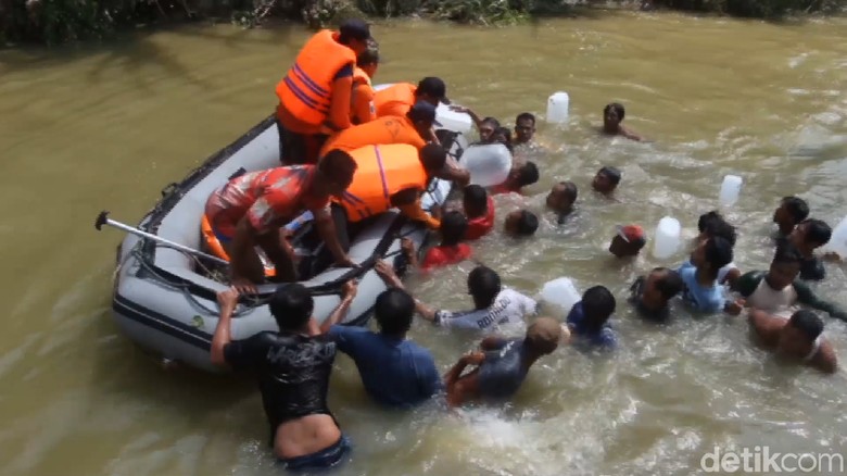 Terpeleset Saat Mandi di Sungai, Warga Lamongan Tewas Setelah Hilang 3 Jam