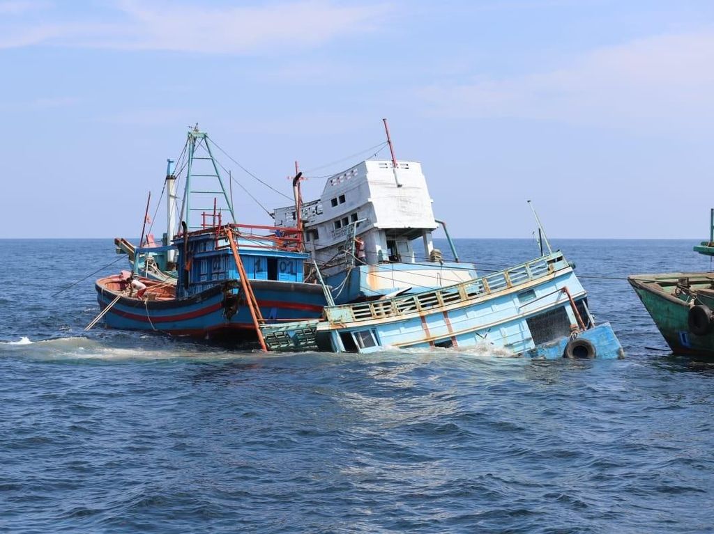 Edhy Prabowo Ingin Satgas Antimaling Ikan Bentukan Susi Aktif Lagi Edhy Prabowo Ingin Satgas Antimaling Ikan Bentukan Susi Aktif Lagi