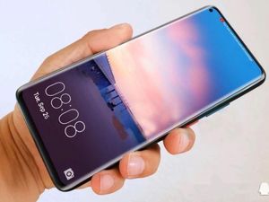 Ada Rumor Huawei Mate 30 Dukung Cas Cepat Nirkabel 25W Ada Rumor Huawei Mate 30 Dukung Cas Cepat Nirkabel 25W