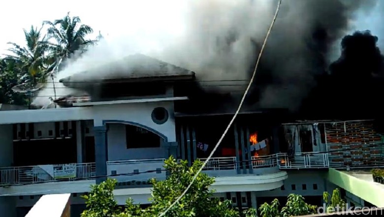 Rumah dan Pabrik Terbakar di Majalaya, Pemilik Rugi Rp 6 Miliar