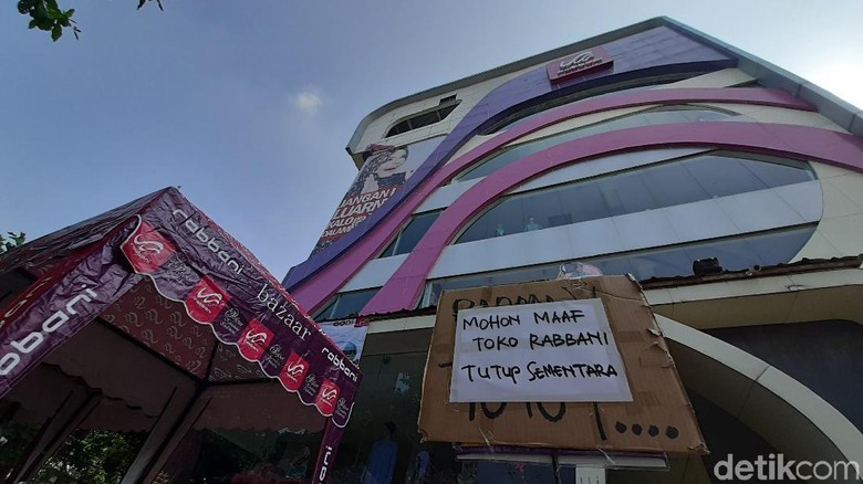 Kebakaran Gedung Rabbani di Rawamangun Padam