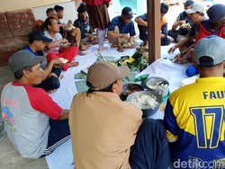 Sambut Ramadhan, Warga Langensari Bandung Bebersih dan Ngaliwet