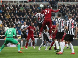 Hasil Liga Inggris: Kalahkan Newcastle, Liverpool ke Puncak Klasemen