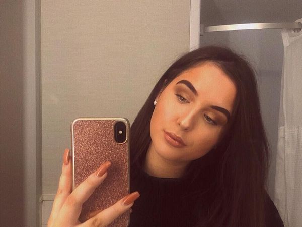 Potret Wanita yang Mendadak Jadi Model Setelah Dihina Pria di Tinder