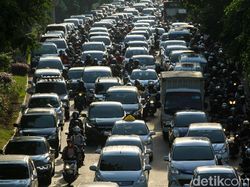 Kota Termacet Dunia, Peringkat Jakarta Turun tapi Macet Tak Berkurang