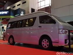 Bikin Toyota HiAce Senyaman Alphard, Berapa Biayanya?