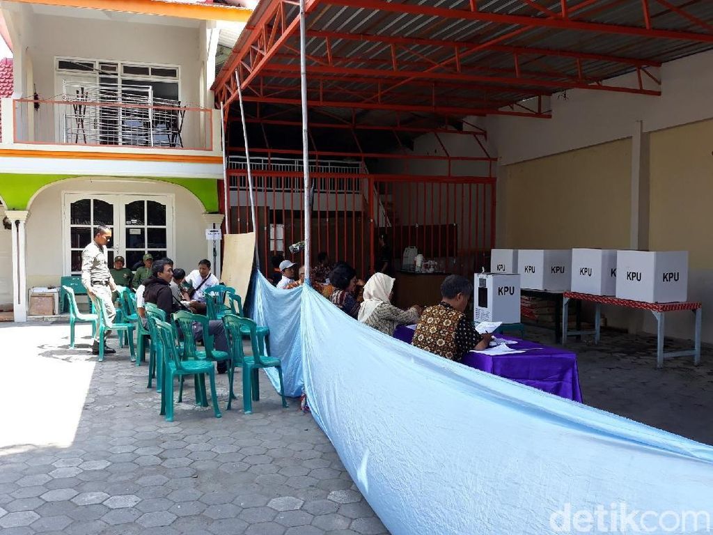 Ada Salah Administrasi, 1 TPS di Bantul Lakukan PSU Hari Ini Ada Salah Administrasi, 1 TPS di Bantul Lakukan PSU Hari Ini