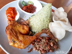Lumbung Padi: Menu Buka Puasa Nikmat Pakai Nasi Uduk Bayam Komplet