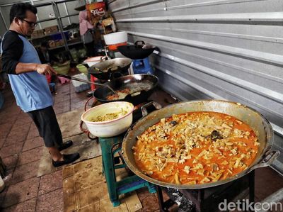Intip Kesibukan Dapur Umum Masjid Istiqlal Saat Ramadhan