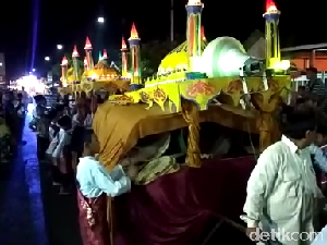 Potret Tradisi Arakan Sahur di Jambi Sambut Ramadhan