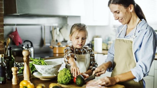 Manfaat Pakai Bumbu Dapur Berupa Daun-daunan untuk Masakan Bunda