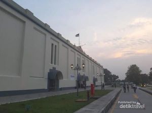 De Tjolomadoe, Bekas Pabrik Gula yang Jadi Museum Cantik