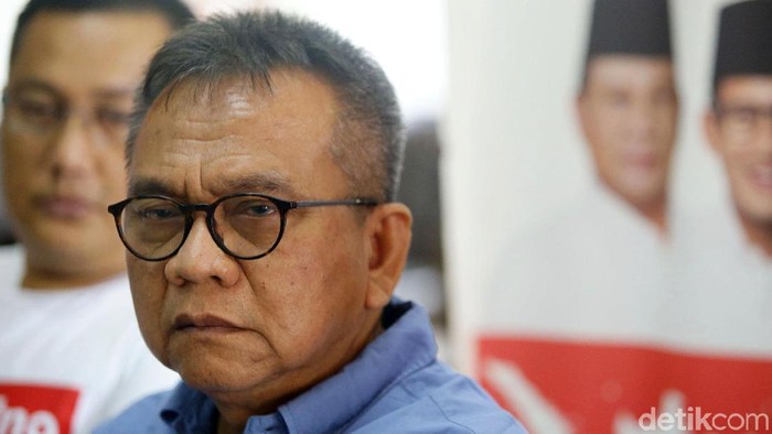 Seknas BPN Prabowo-Sandiaga Uno Seknas BPN Prabowo-Sandiaga Uno, M Taufik memberikan keterangan terkait ribuan form C1 yang disebut untungkan kubu 02. Seperti apa keterangannya?