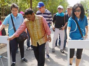 Peresmian Dua Desa Binaan Bakti BCA. Peresmian Dua Desa Binaan Bakti BCA.