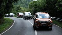 Si Kembar Beda Nasib, Mitsubishi Xpander Vs Nissan Livina