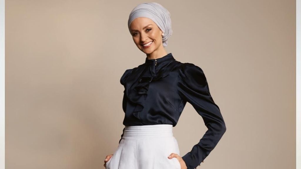 Hijabers Cantik Ini Sumbangkan $1 dari Tiap Tweet Kebencian yang Diterimanya Hijabers Cantik Ini Sumbangkan $1 dari Tiap Tweet Kebencian yang Diterimanya