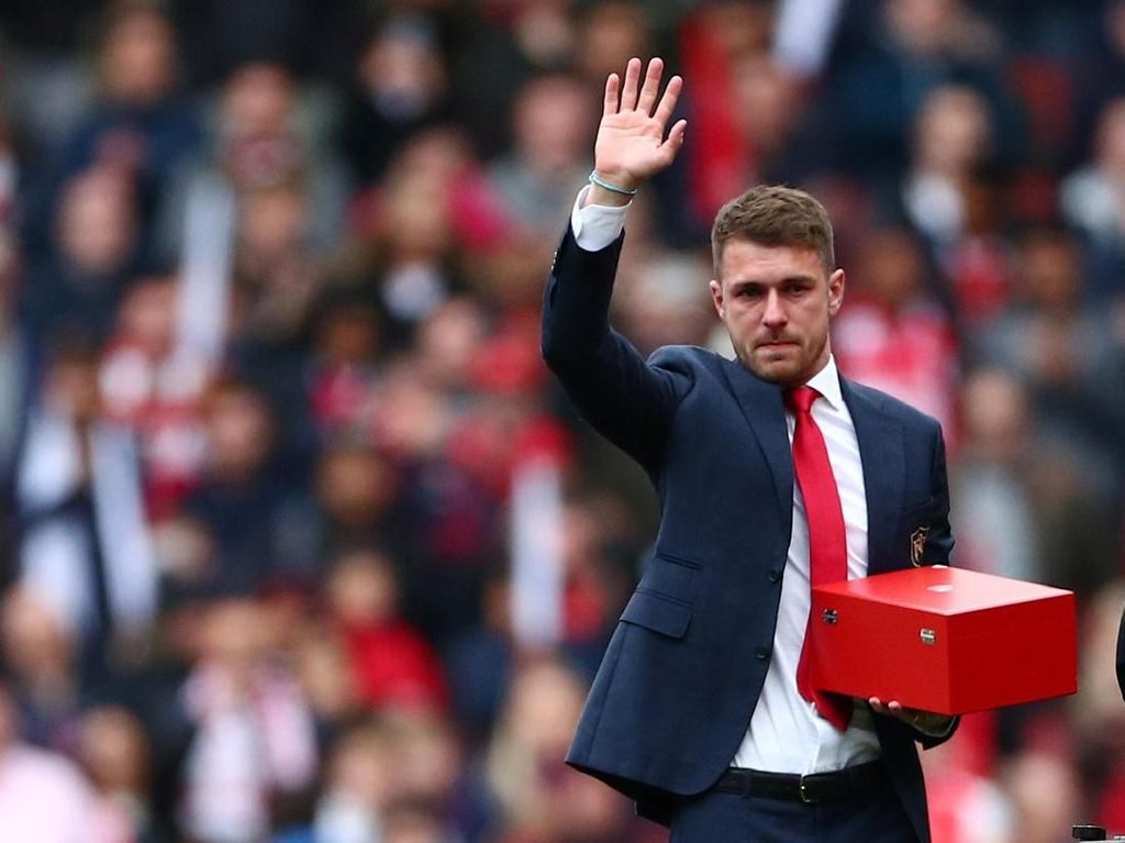 Aaron Ramsey Pakai Nomor Punggung 8 di Juventus? Aaron Ramsey Pakai Nomor Punggung 8 di Juventus?