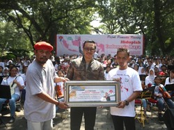 Mainkan Orkestra Indonesia Raya, Komunitas Ini Sabet Rekor MURI