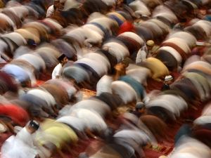 Ungkit Kisah Nabi, MUI Minta Warga Salat Tarawih di Rumah