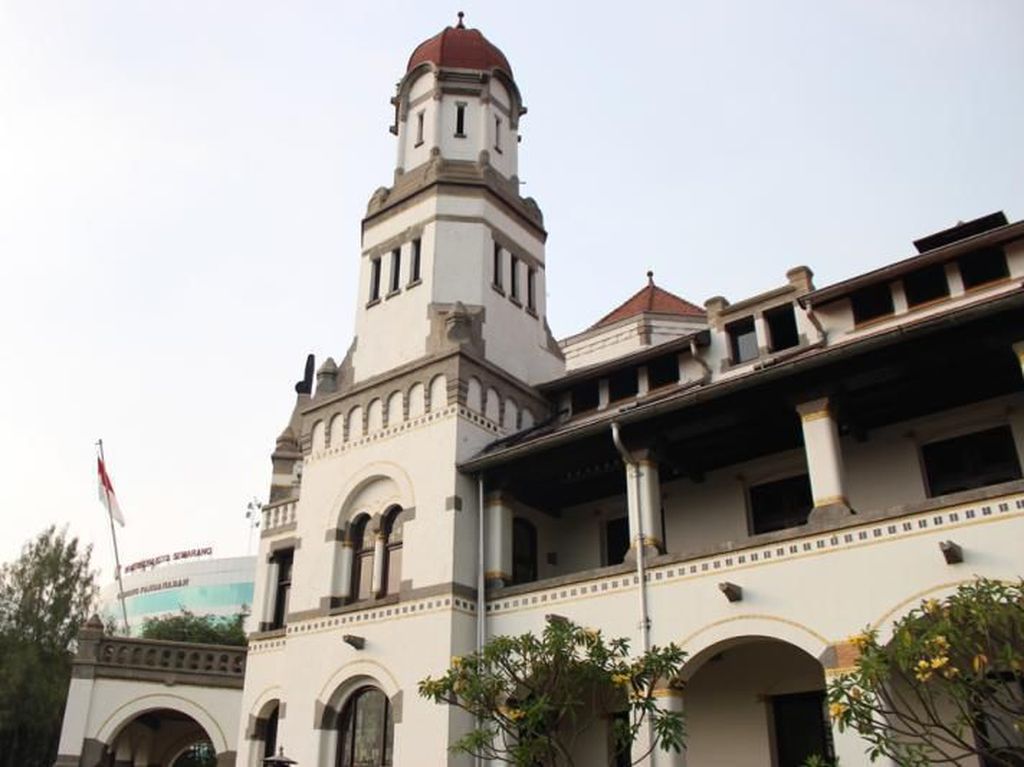 Lawang Sewu: Sejarah & Mitos Tempat Ikonik di Semarang