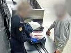 Turis India Ditolak Masuk Australia karena Ada Video Penyiksaan Anak di HP-nya