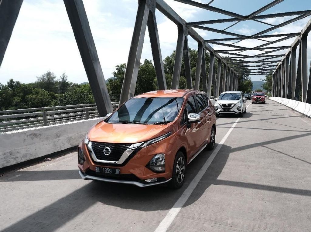 Nissan Livina Belum Sanggup Saingi Xpander Nissan Livina Belum Sanggup Saingi Xpander