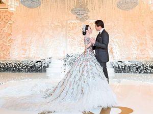 Mesra dan Manjanya Reino Barack Saat Buka Puasa Bareng Syahrini