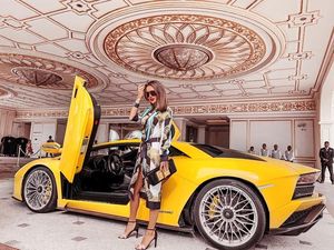 Gaya Hidup Mewah Selebgram Tajir, Pamer Lamborghini Hingga Kapal Pesiar Gaya Hidup Mewah Selebgram Tajir, Pamer Lamborghini Hingga Kapal Pesiar