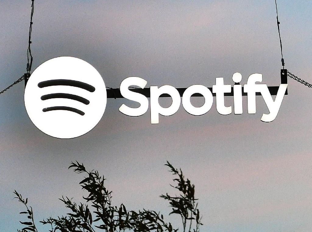 Pengguna Spotify Premium Ramai-ramai Komplain Iklan di Tengah Podcast