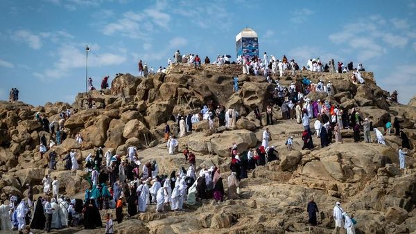 Berkunjung ke Jabal Rahmah, Jangan Sampai Musyrik yaa