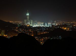 Berziarah ke Gua Hira