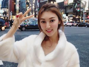 Cerita Aktris Cantik yang Ceraikan Suami Jutawan, Pindah ke Pelukan Miliuner Cerita Aktris Cantik yang Ceraikan Suami Jutawan, Pindah ke Pelukan Miliuner