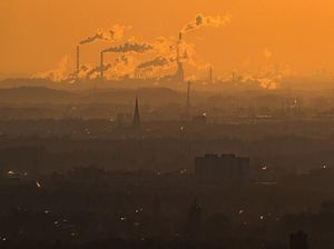 Melihat Bumi yang Terancam Sakit Parah