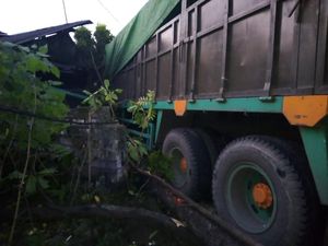 Kecelakaan Beruntun di Jalur Pantura Tuban Tewaskan 1 Orang