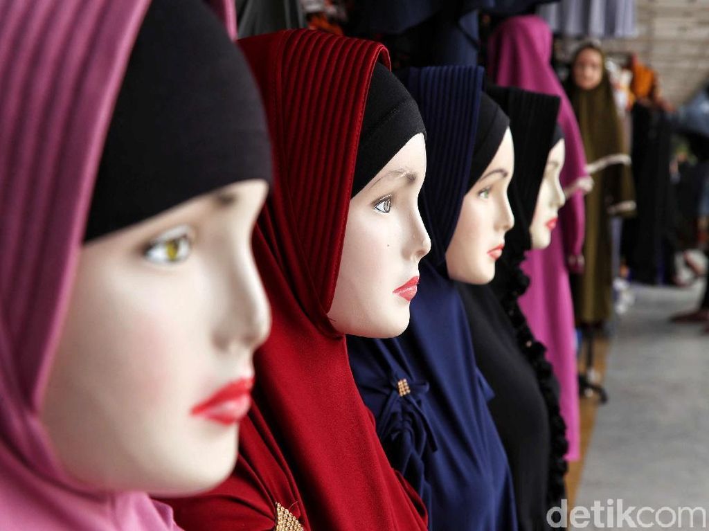 Hijab Syari Jadi Tren Baju Lebaran di Tanah Abang, Mulai dari Rp 60 Ribuan