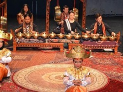 Lebih Mengenal Indonesia Justru Ketika Berada di Luar Negeri