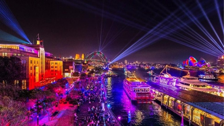 Terpukau instalasi Vivid light di seluruh Kota Sydney (Foto: dok. Destination NSW) Terpukau instalasi Vivid light di seluruh Kota Sydney (Foto: dok. Destination NSW)