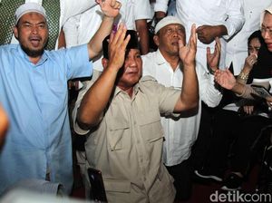 Misteri Setan Gundul di Belakang Prabowo