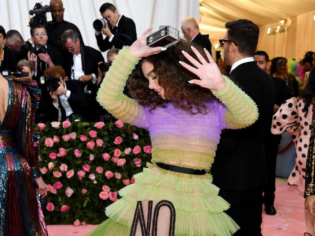 Daftar Selebriti Berbusana Terbaik di MET Gala 2019, Siapa Favoritmu? Daftar Selebriti Berbusana Terbaik di MET Gala 2019, Siapa Favoritmu?