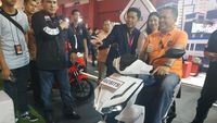 Bamsoet Naksir Gesits, Langsung Pesan 1 Warna Kuning
