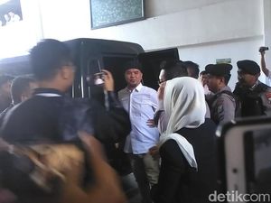 Ahmad Dhani Minta Tokoh Tidak Takut Ancaman Wiranto Soal Rekayasa Hukum