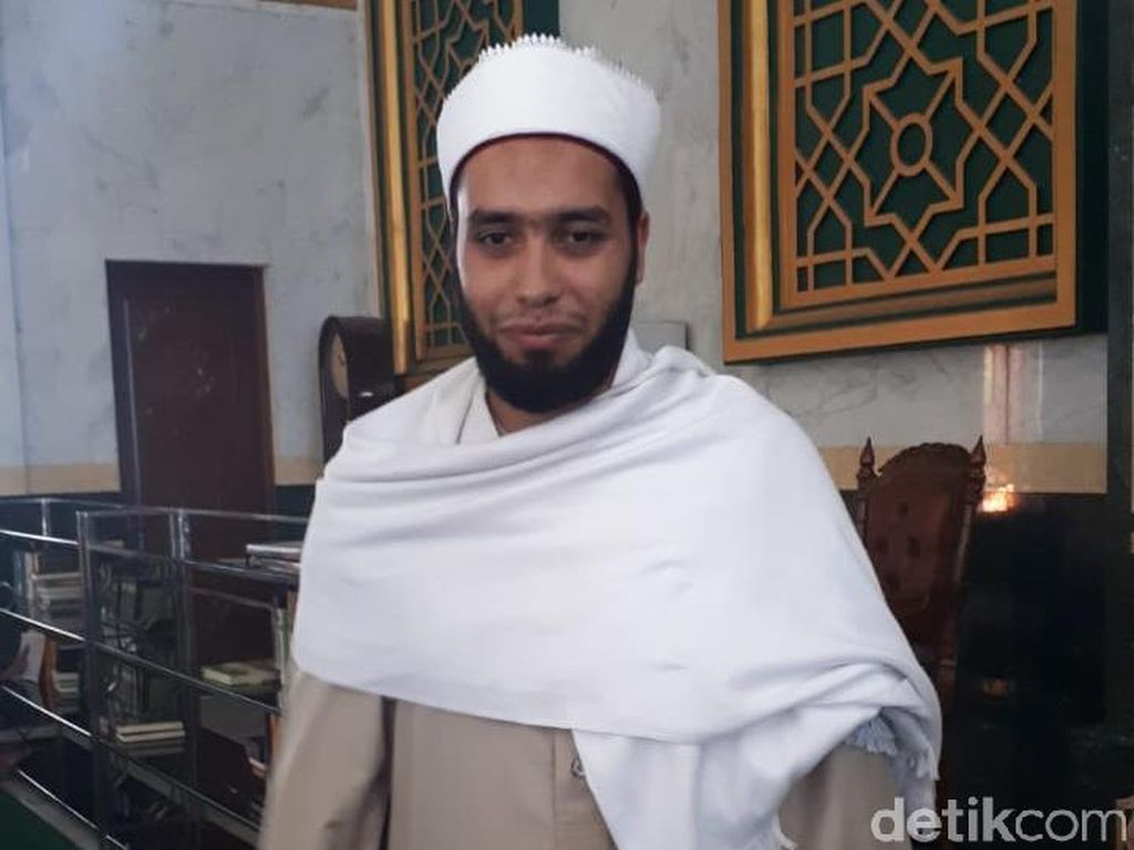 Mengenal Syekh Ahmed dari Mesir, Imam Tarawih Masjid Raya Pekanbaru Mengenal Syekh Ahmed dari Mesir, Imam Tarawih Masjid Raya Pekanbaru