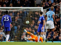 Boom... dari Kapten Kompany!