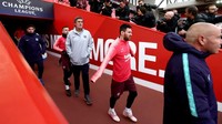 Messi memasuki Stadion Anfield, guna berlatih jelang menghadapi Liverpool di leg kedua semifinal Liga Champions yang berlangsung Rabu (8/5/2019) dini hari WIB. (Foto: Jan Kruger/Getty Images)