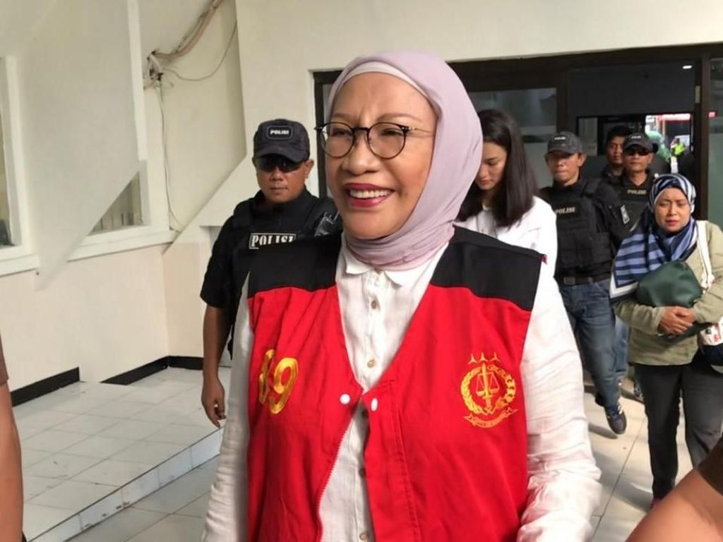 Tiba di PN Jaksel, Ratna Sarumpaet Harap Kesaksian Fahri Meringankannya Tiba di PN Jaksel, Ratna Sarumpaet Harap Kesaksian Fahri Meringankannya